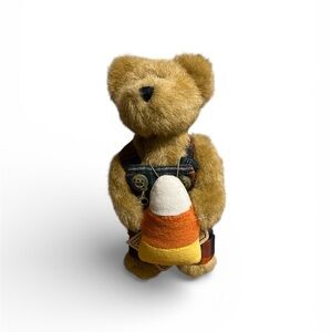 Boyd’s Bears T.J.s Best Dressed Pauly Punkley Retired